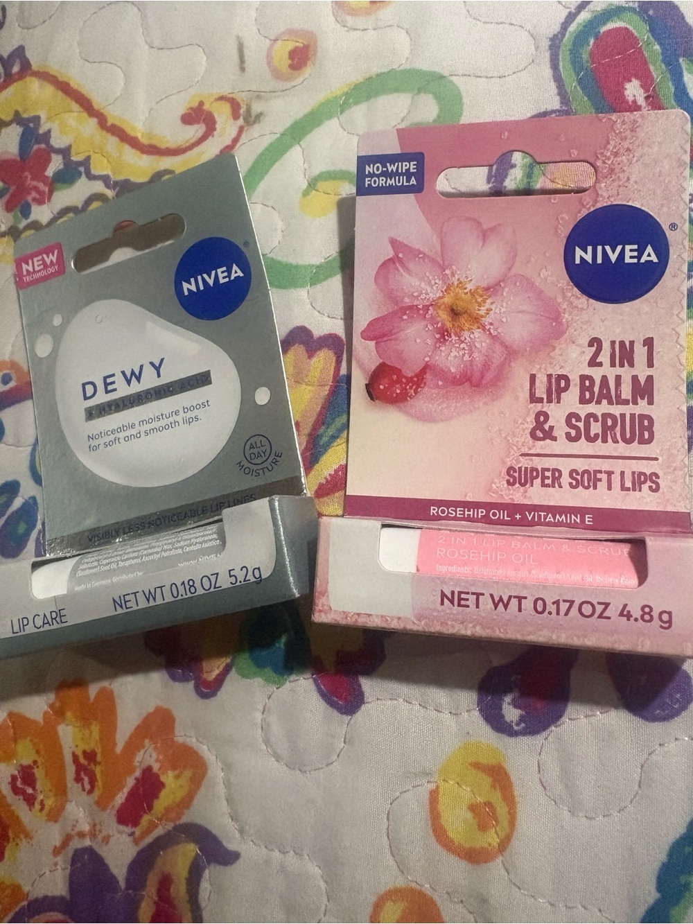NIVEA 2-in-1 Lip Balm & Scrub - Pink and White